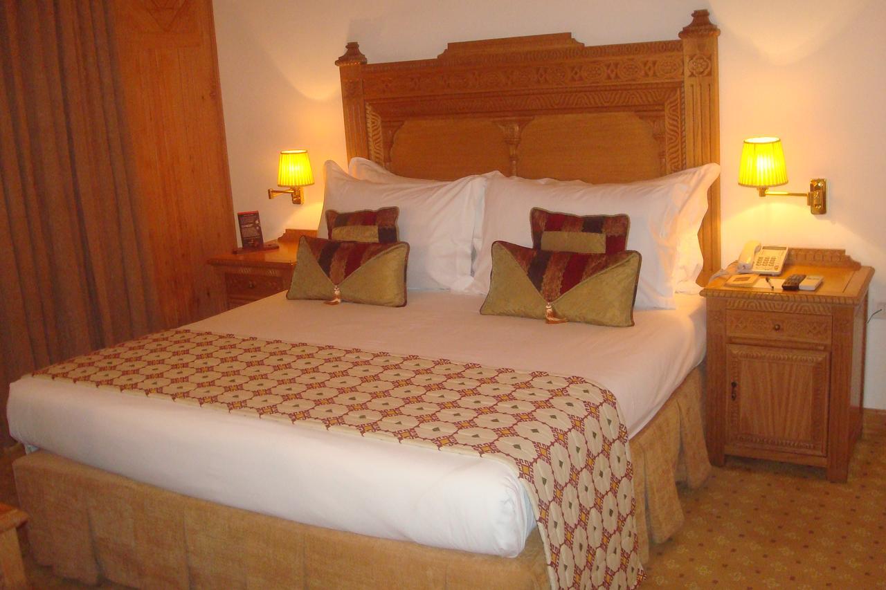 Gilgit Serena Hotel Dış mekan fotoğraf
