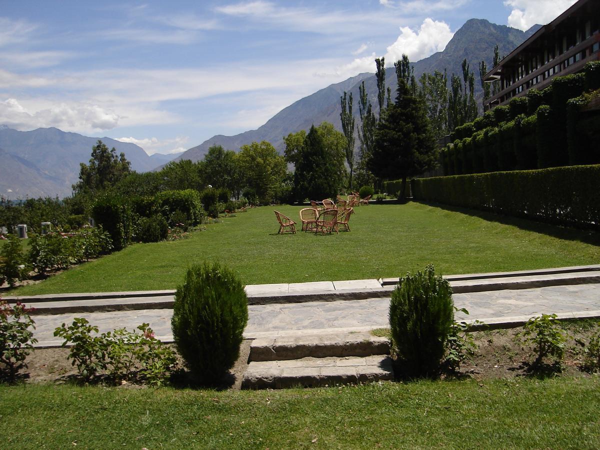Gilgit Serena Hotel Dış mekan fotoğraf