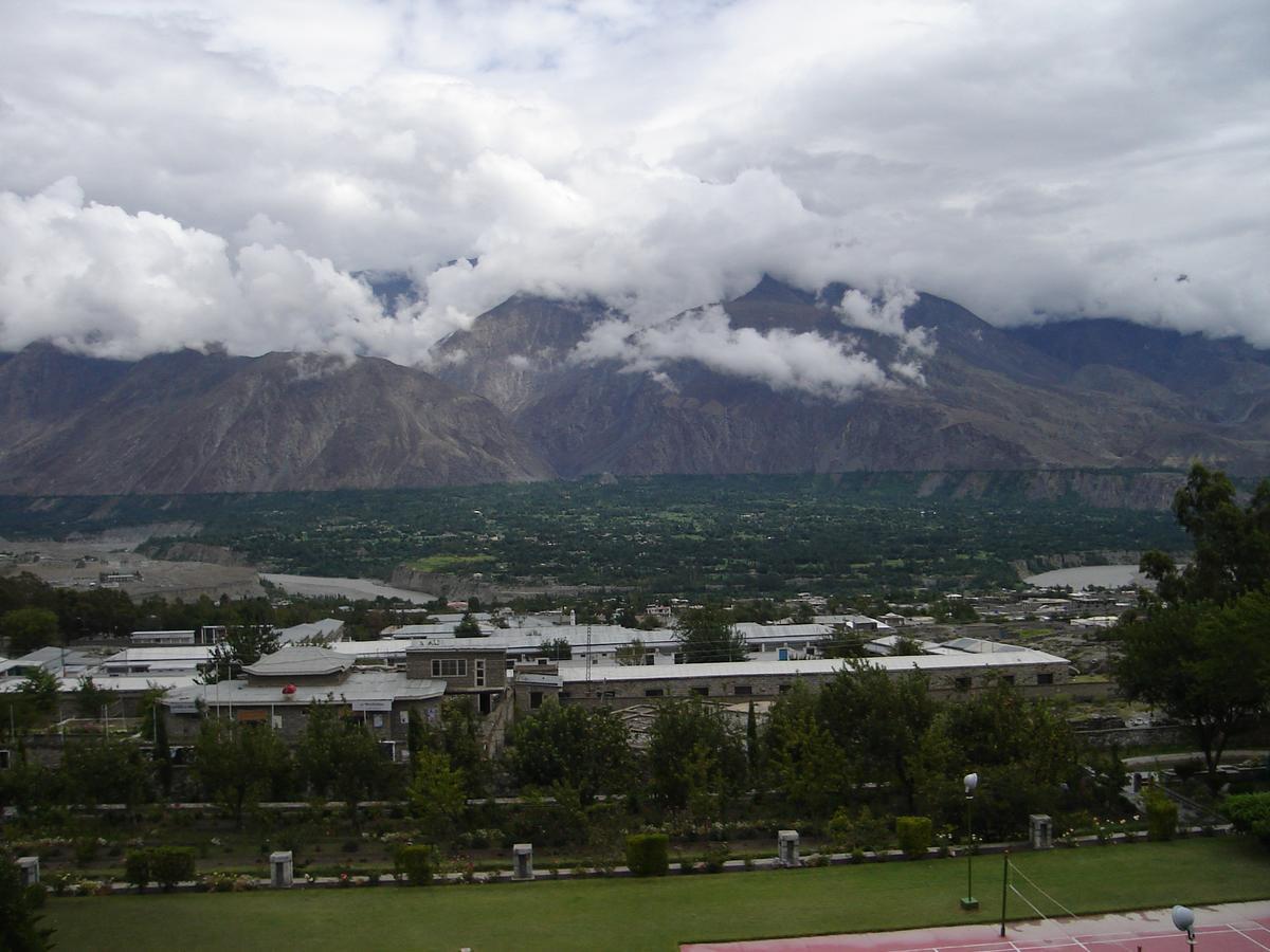 Gilgit Serena Hotel Dış mekan fotoğraf